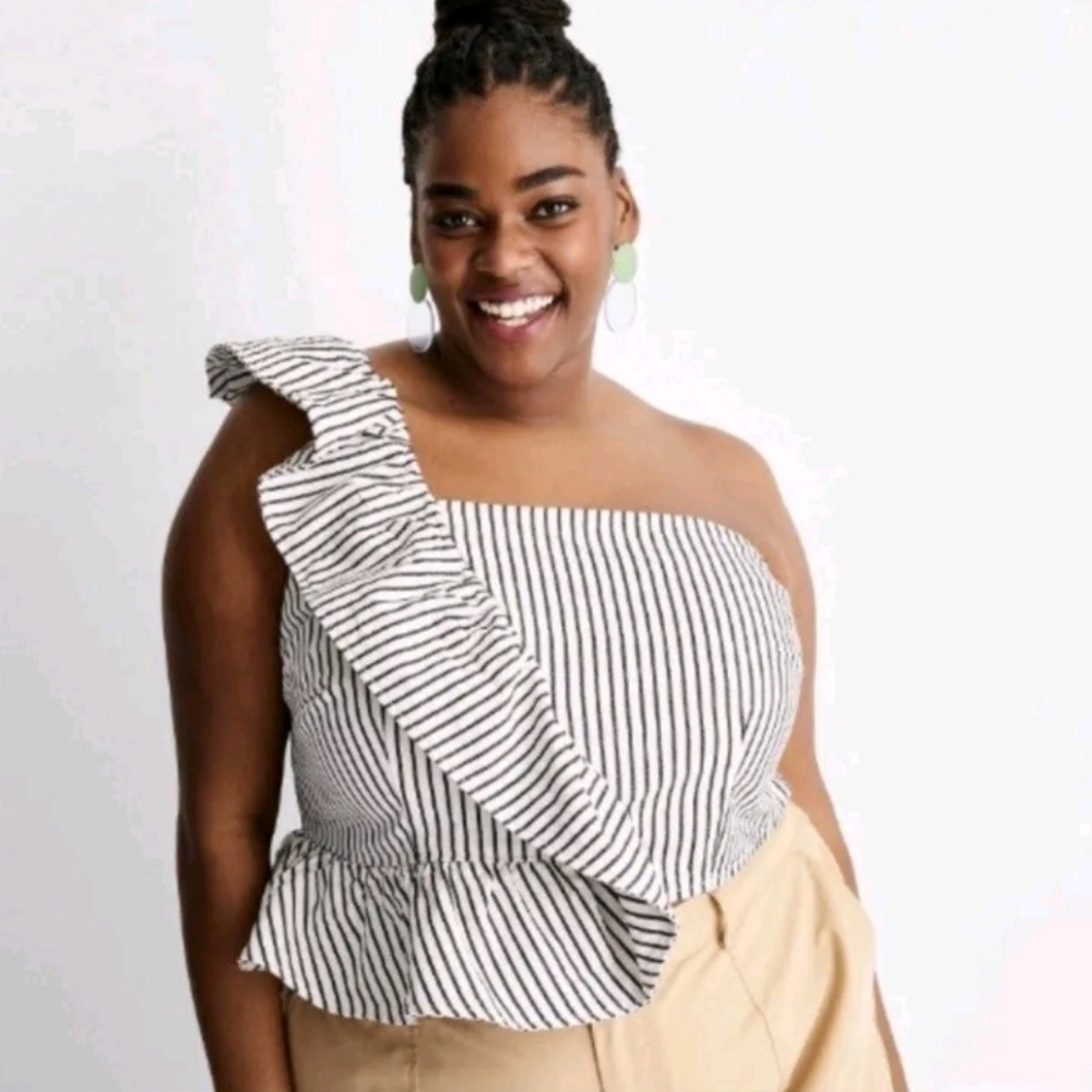 NWT Future Collective Blk/Wht Ruffle Stipe Top - Picture 1 of 7